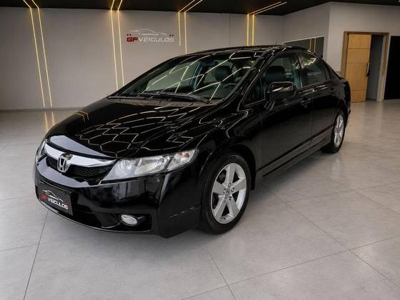 HONDA CIVIC 1.8 LXS 16V GASOLINA 4P AUTOMÁTICO HONDA CIVIC 1.8 LXS 16V GASOLINA 4P AUTOMÁTICO